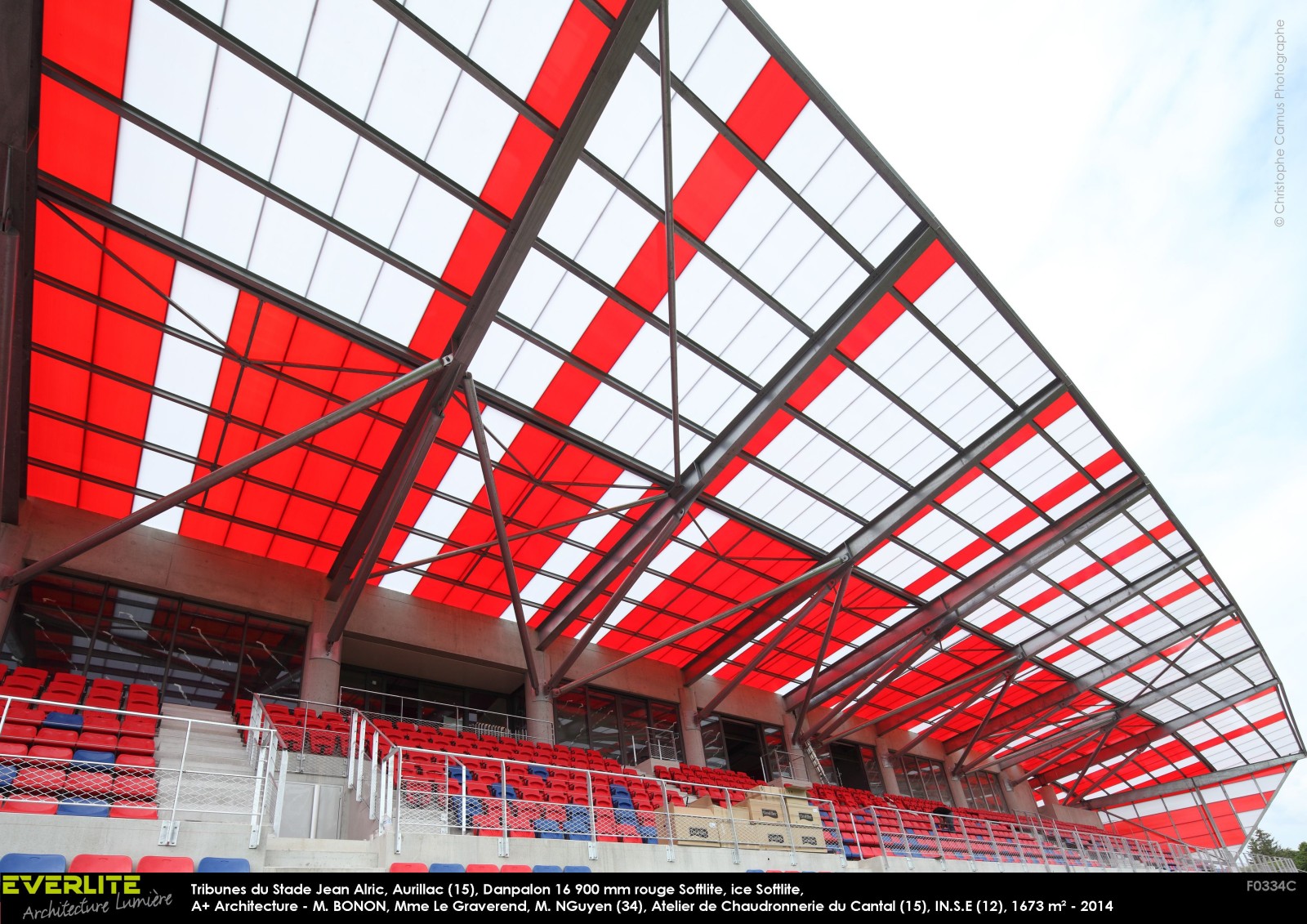 Tribune du stade Jean Alric à Aurillac (15) Image 2